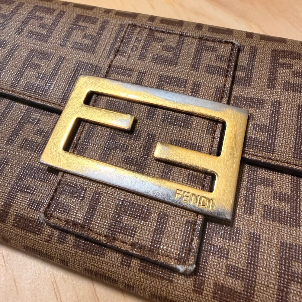 Fendi Monogram Brown Wallet with Gold Accent - Picture 2 of 15